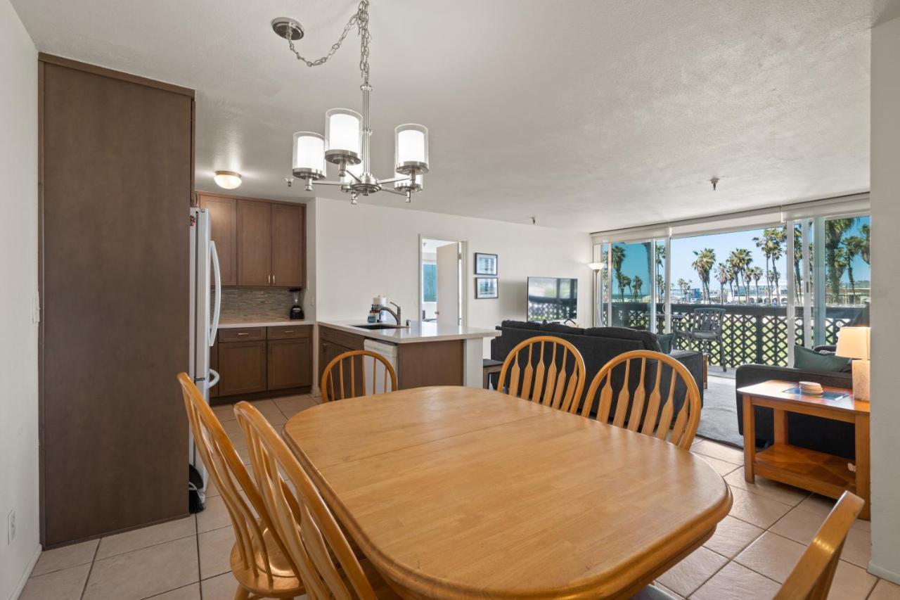 Holiday home Belmont Modern - Ocean View, Pet Friendly, Patio *